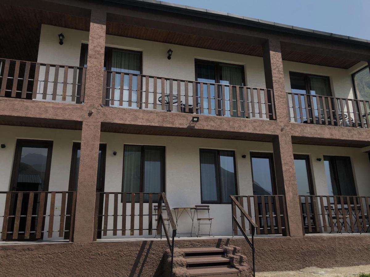 Elsada Hotel Kazbegi Exterior foto