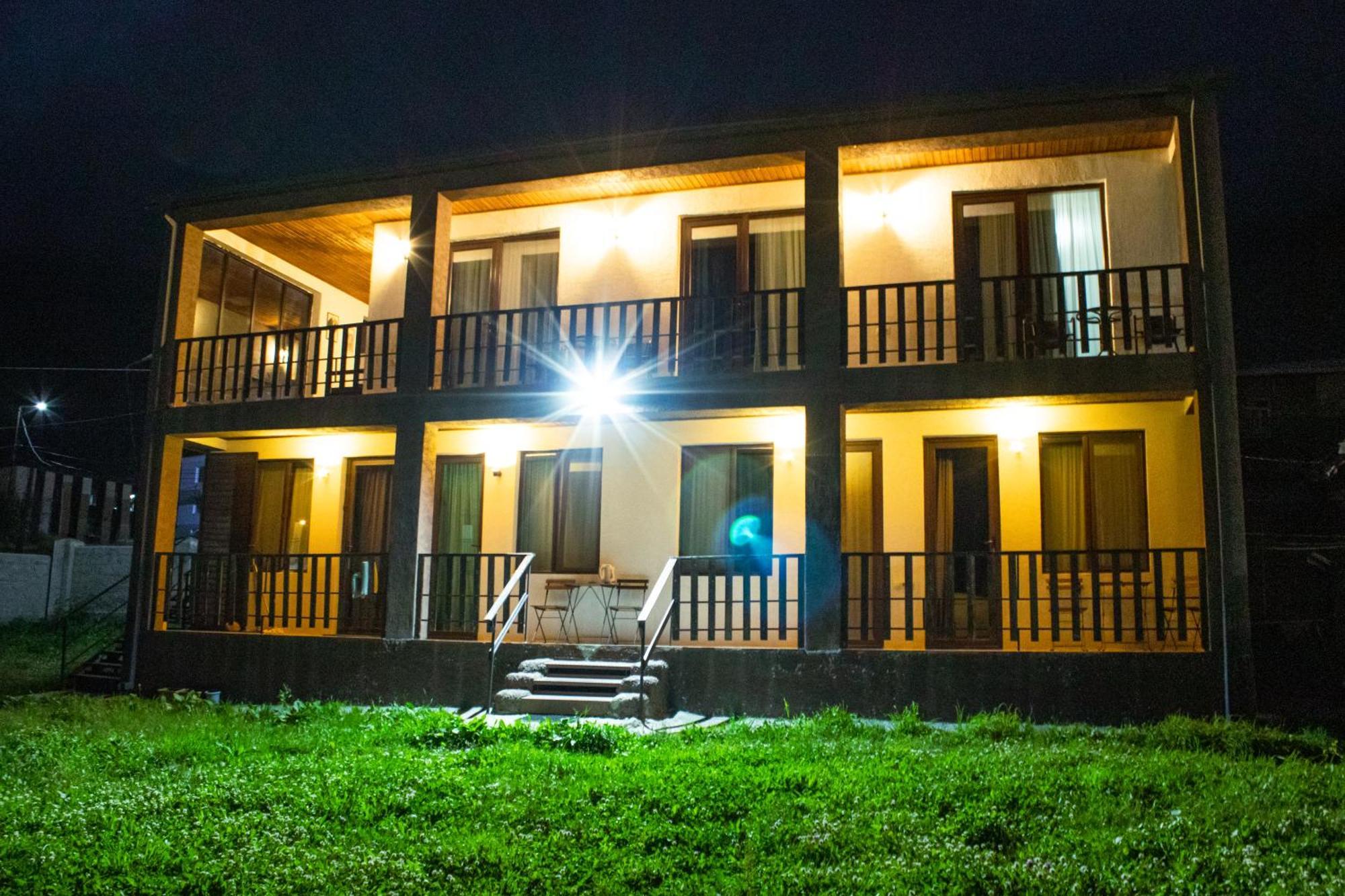 Elsada Hotel Kazbegi Exterior foto